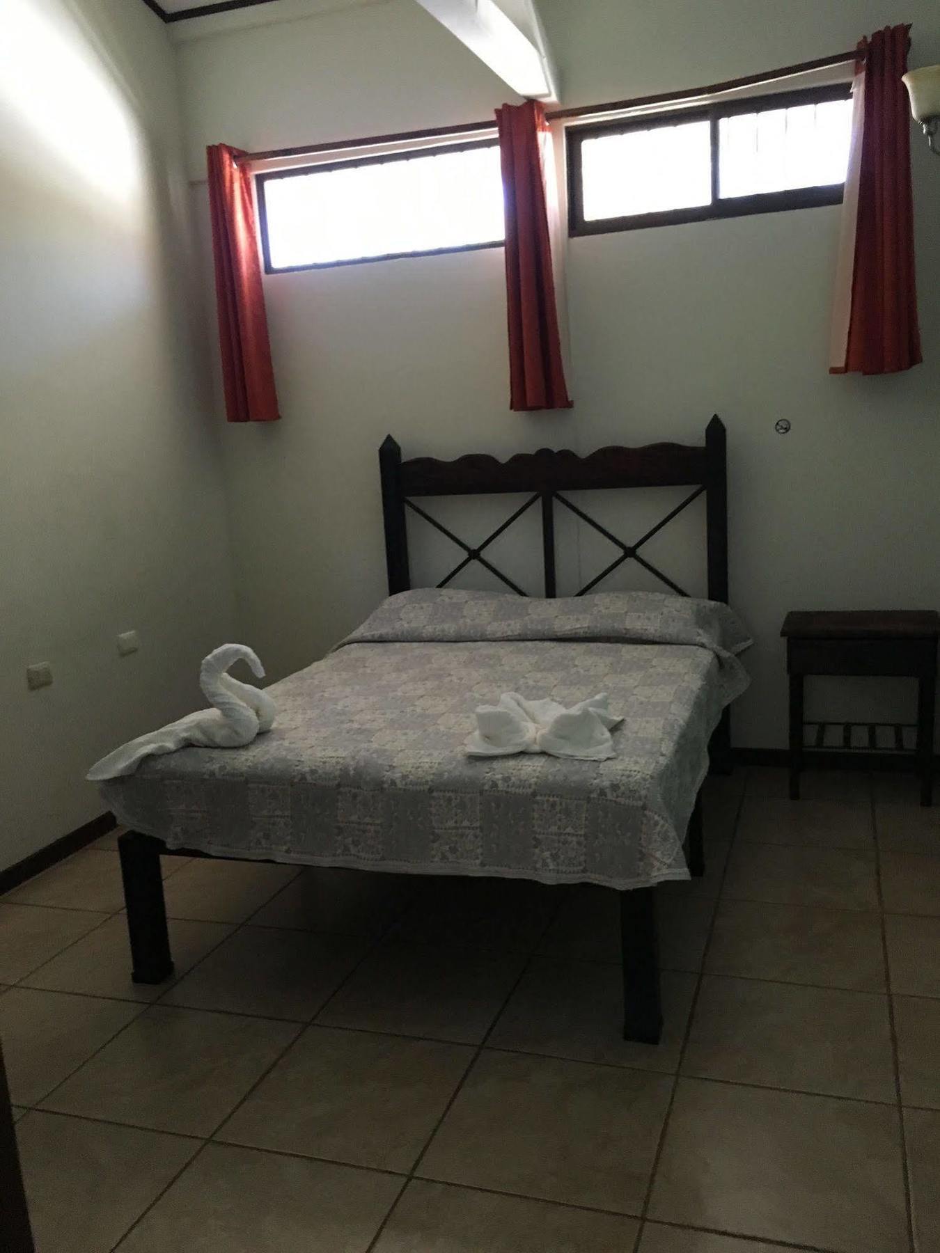 Apartotel Gaviotas Jaco Bagian luar foto